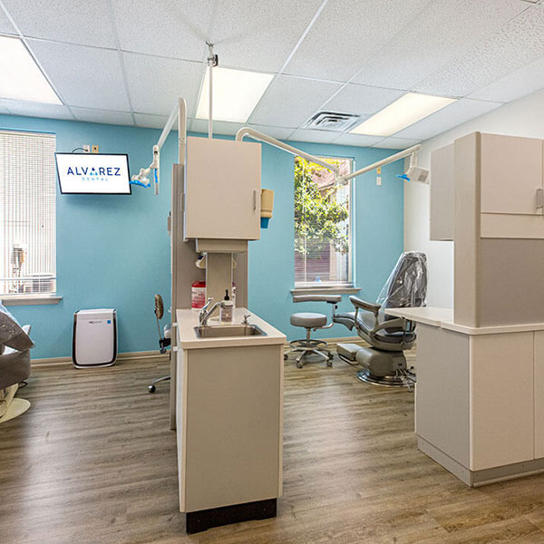 Dentist in 70471